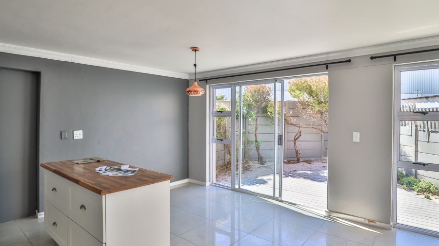 3 Bedroom Property for Sale in Muizenberg Western Cape